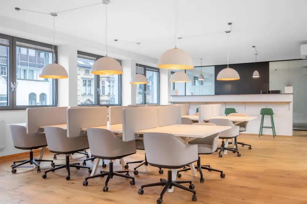 Coworking day pass — Regus KYIV, IQ Centre