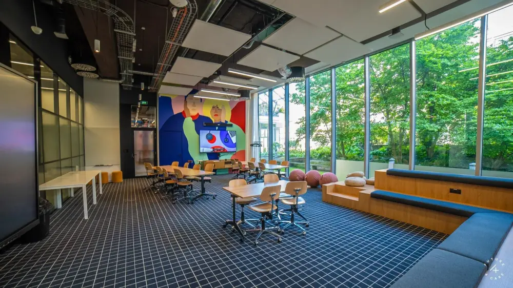 Salle de réunion 40 personnes — Future4care