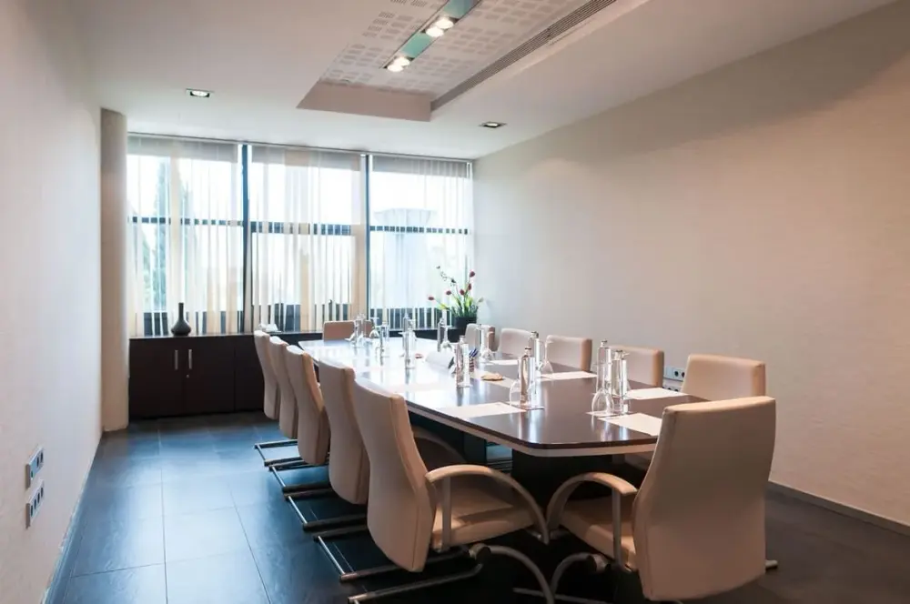 Sala Vip — Centro De Negocios GBC