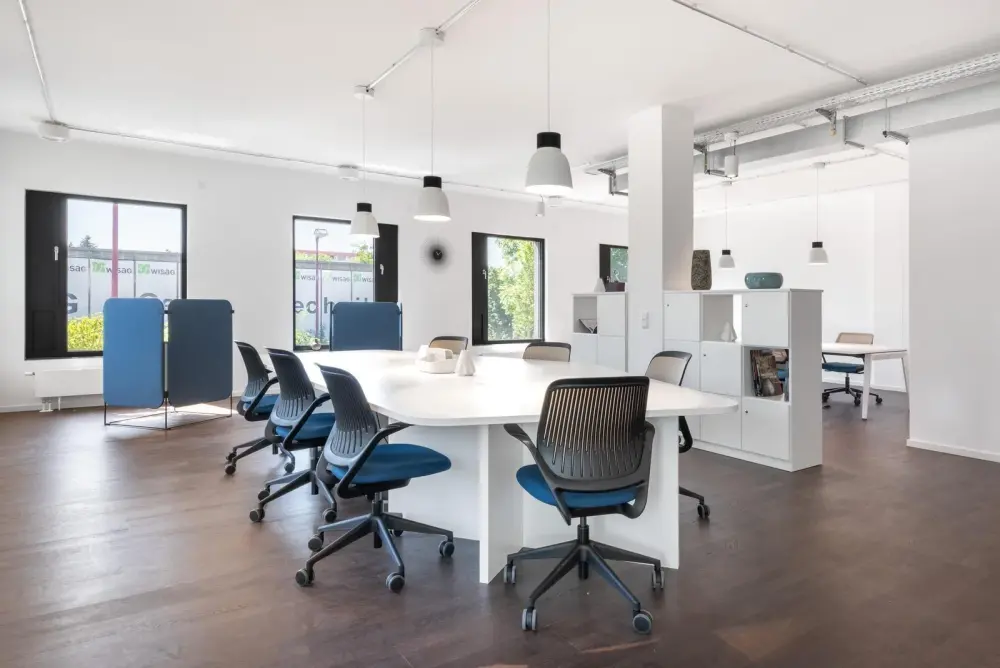 Coworking day pass — Regus KIEV, Podil Heritage