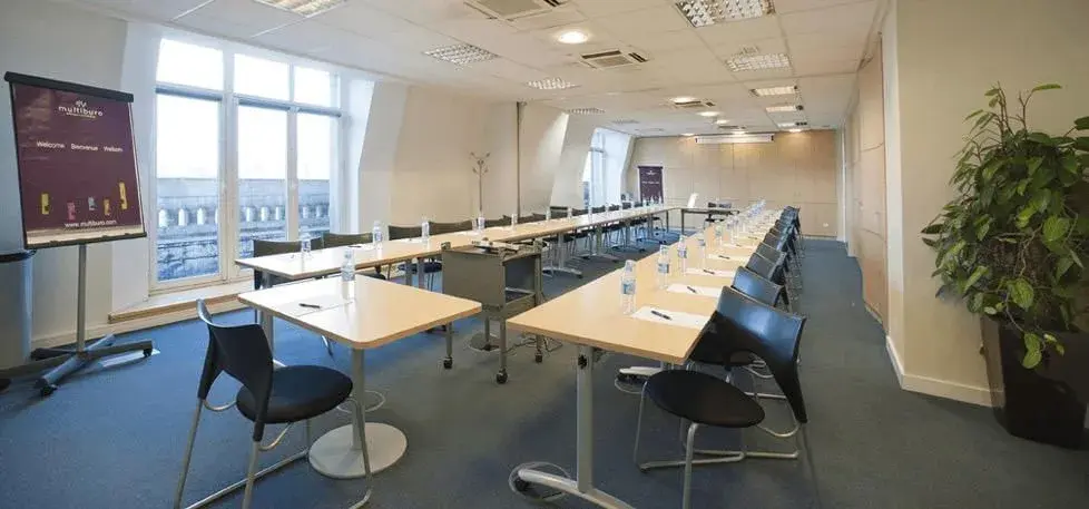 Salle Orange + Marseille — Mitwit Paris 12 Gare de Lyon