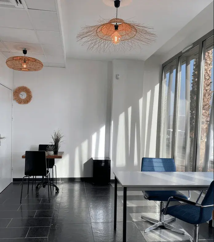 BUREAU Ponctuel 1-3 personnes — Espace Don Quichotte